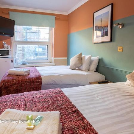 برايتون Pass The Keys Room 14 Twin The Blessed Elizabeth Boutique Suite المظهر الخارجي الصورة